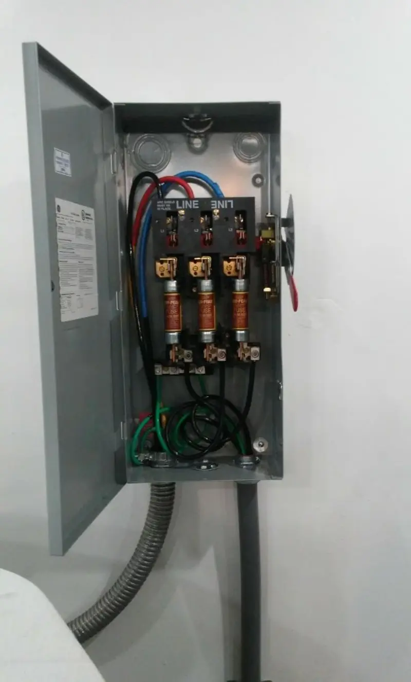 Three-phase disconnect switch installed for Electrical Wiring & Rewiring in Countryside